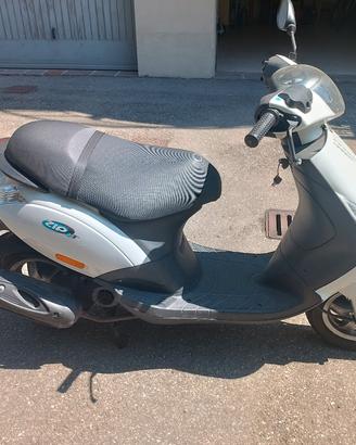 Piaggio ZIP 50 4T 2011