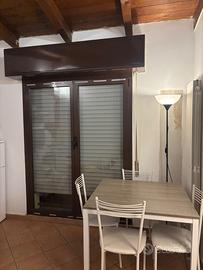 Bilocale ristrutturato e arredato