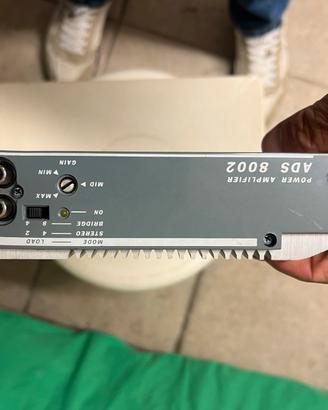 Amplificatore auto