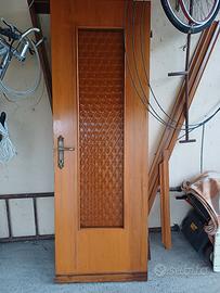 porta con vetro centrale 