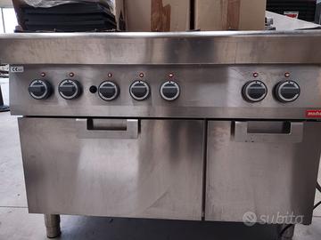 CUCINA A GAS CON FORNO