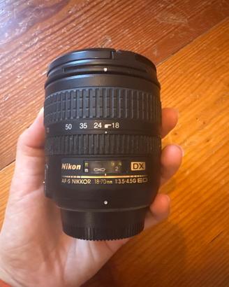 Nikon AF-S DX NIKKOR 18-70mm f/3.5-4.5G ED