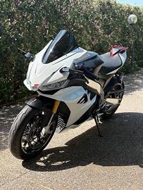 Aprilia RSV4 1100