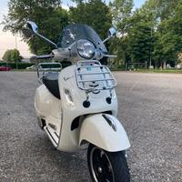 Vespa 300 GTS i.e. Super 2017
