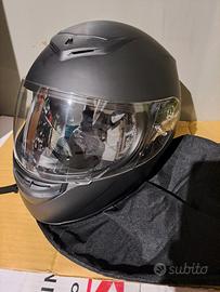casco integrale favoto nero e agv e premier.