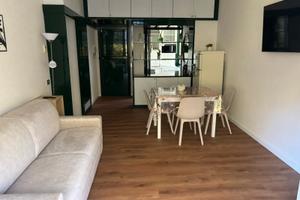 Elegante appartamento fronte mare con piscina