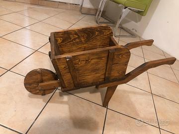 Cariola da giardino per i fiori