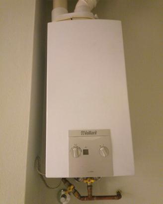 Scaldabagno Vaillant turbo Mag camera stagna