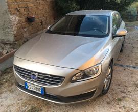 Volvo v60 d3 2014 2.0 136cv