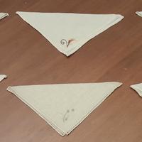 n.6 tovaglioli,triangolari, da tea,100% puro lino