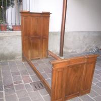Letto singolo in legno massello di noce
