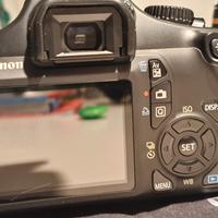 Canon reflex EOS 1100d con obiettivo tomron 55-200