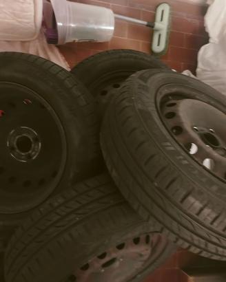 4 cerchi in ferro Fiat grande punto