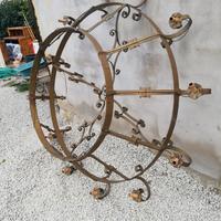 Lampadario gigante artigianale in ferro battuto