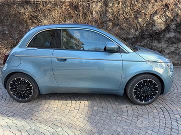 FIAT 500 E ICON LA PRIMA