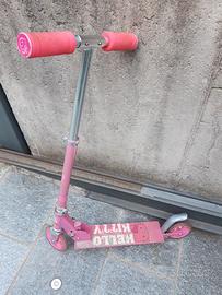 Monopattino rosa Hello Kitty in buono stato