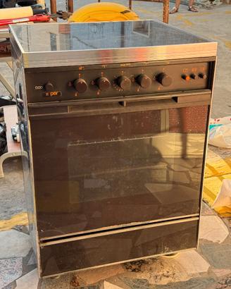 Forno e fornello a gas metato