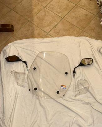 Parabrezza  paramani e specchietti sh125/350