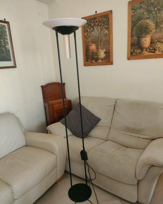 Piantana con base a terra