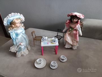 2 Bambole E Servizio Da Te con sedie colico design