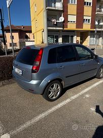 ford fiesta 1.2  neopatentati