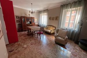 Ampia metratura a due passi dal mare