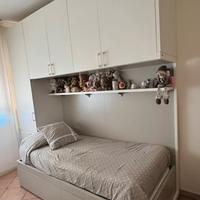 Letto con armadio ponte