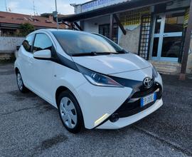 Toyota Aygo 1.0 VVT-i 72 CV MMT SOLO 30 MILA KM !