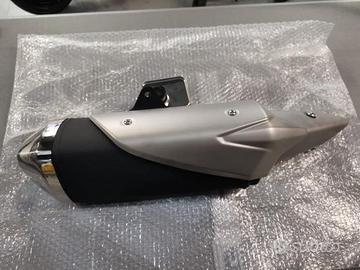 SUZUKI GSX-S750 vari ricambi e accessori