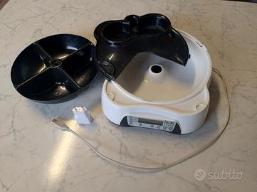 Dispenser dosatore cibo gatti