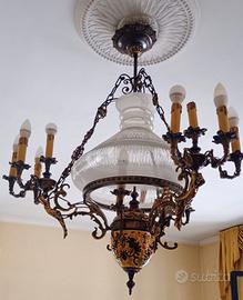 Lampadario classico.