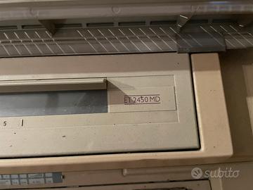 Macchina da scrivere Olivetti