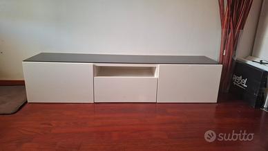 Soggiorno ikea besta