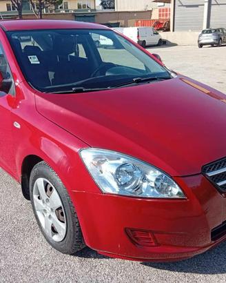 KIA cee'd 111,064km 1.4 109CV 5p. EX Stupenda Be
