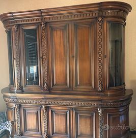 Mobile sala in legno massello intarsiato