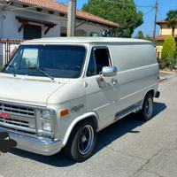 Chevy van e Dodge van
