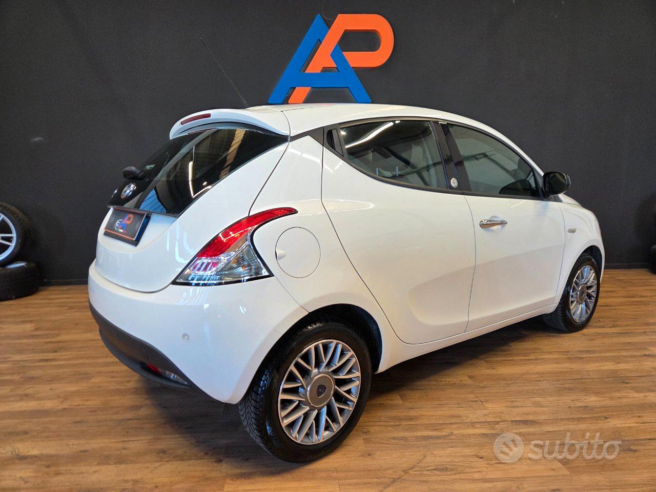 Lancia Ypsilon 2012 photo 5