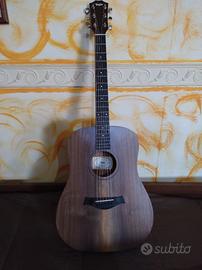 Chitarra acustica Taylor