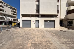 NEGOZIO A BRINDISI