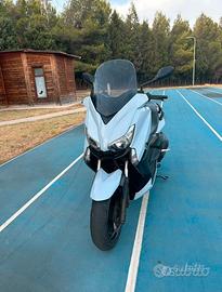 Yanaha xmax 400