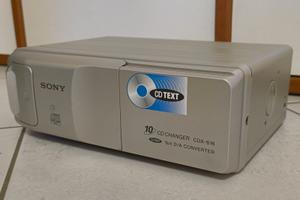 Carica CD Sony - CDX 616 + Supporto