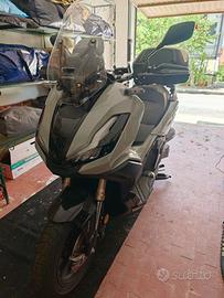 Honda ADV-350 anno 2024 (soli 780km!!!)