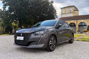 Peugeot 208 BlueHDi 100 Stop&Start 5 porte Allure 