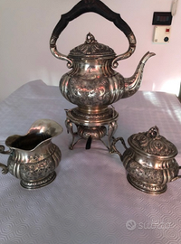 Samovar in argento 800 cesellato metà XX secolo