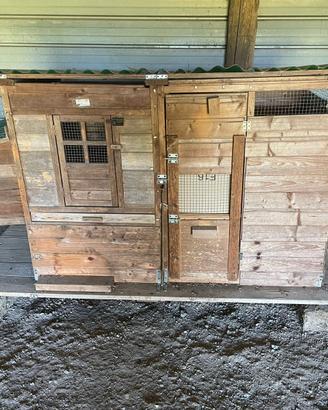 Pollaio per 4-5 galline