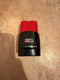 BATTERIA MILWAUKEE M12