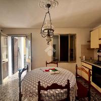 CASA SEMINDIPENDENTE A VOLPAGO DEL MONTELLO