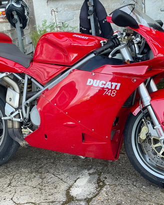 Ducati 748