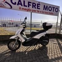 Piaggio Beverly 350 sport touring
