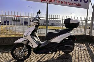 Piaggio Beverly 350 sport touring